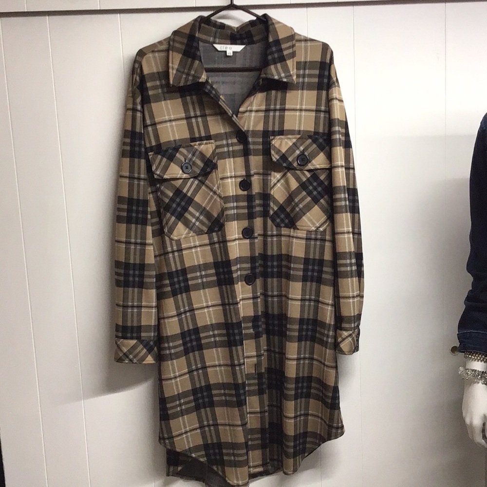 Cleo Plaid Button-Front Shirt Dress in Tan and Black long sleeve Shacket Pockets